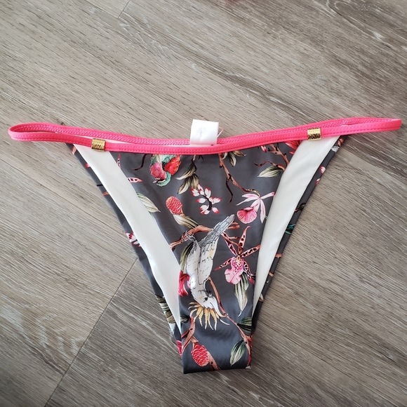 Swimsuit size M - Picture 4 of 5